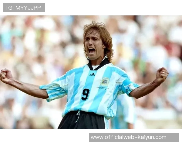 怀念已故足球明星的辉煌岁月与传奇人生回顾