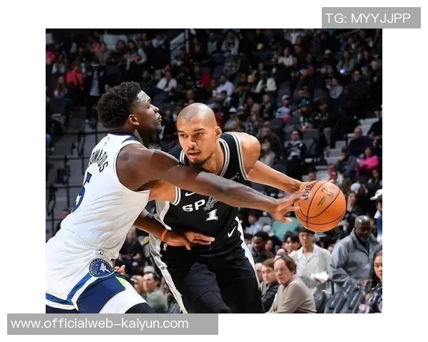 文班亚马新秀赛季表现抢眼场均数据震撼联盟引发热议